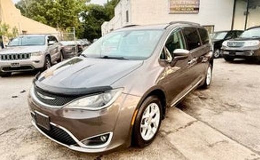 2017 Chrysler Pacifica Touring L