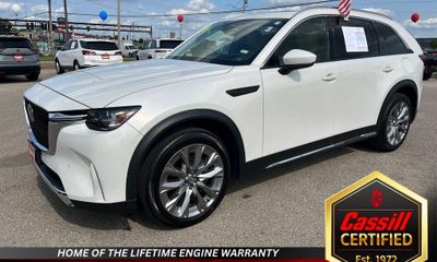 2024 Mazda CX-90 Premium Package