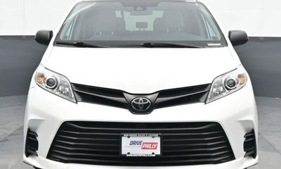 2020 Toyota Sienna D Grade