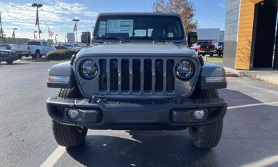 2023 Jeep Gladiator Sport