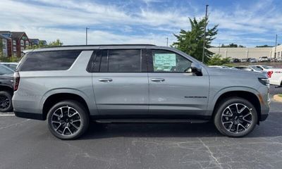 2026 Chevrolet Suburban RST