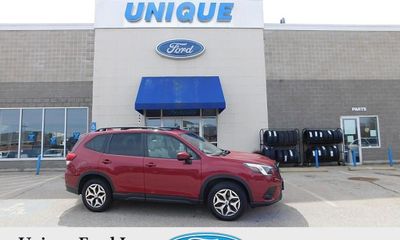 2023 Subaru Forester Premium ES Base