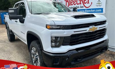 2026 Chevrolet Silverado HD Custom