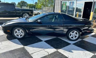 2002 Pontiac Firebird Base