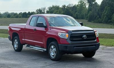2014 Toyota Tundra SR5