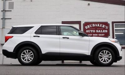 2020 Ford Explorer Base