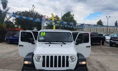 2020 Jeep Gladiator Sport