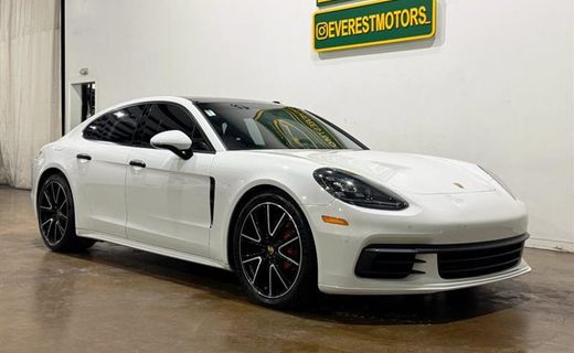 2018 Porsche Panamera