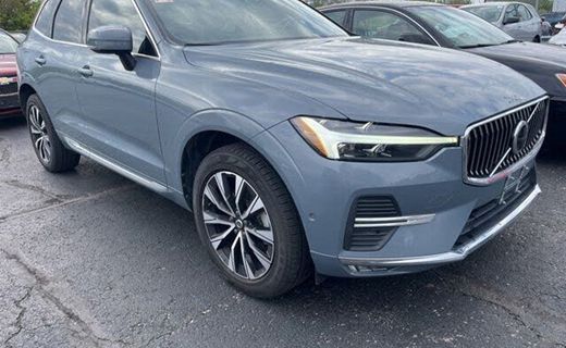 2023 Volvo XC60 Plus Bright