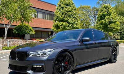 2016 BMW 750i