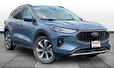 2025 Ford Escape Platinum