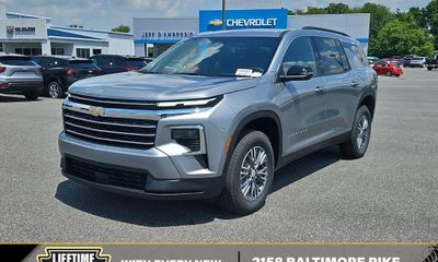 2026 Chevrolet Traverse LT