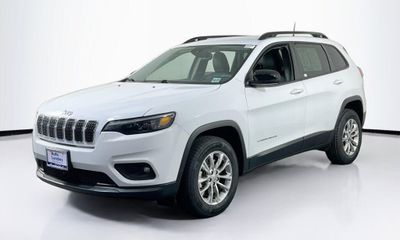 2022 Jeep Cherokee Latitude LUX