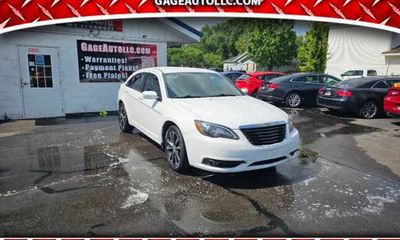 2013 Chrysler 200 Touring