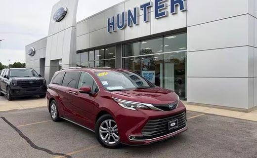 2022 Toyota Sienna Platinum