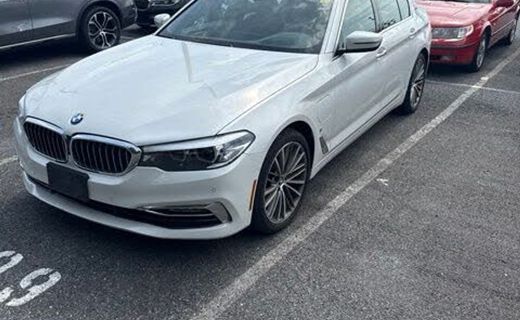 2018 BMW 530E