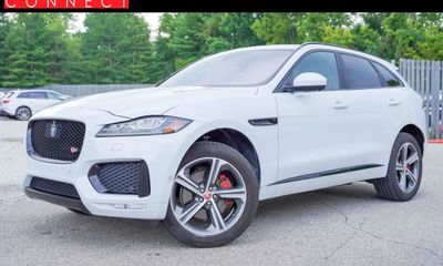 2017 Jaguar F-Pace S