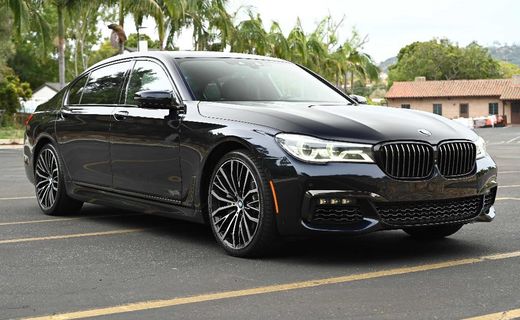 2019 BMW 750i