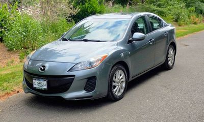 2012 Mazda MAZDA3 Grand Touring GT