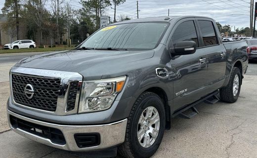 2017 Nissan Titan S