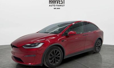 2023 Tesla Model X Standard Range