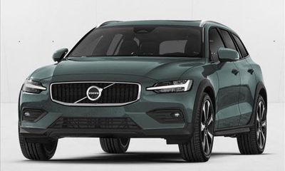 2026 Volvo V60CC Ultra