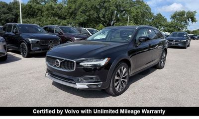 2025 Volvo V90CC Plus