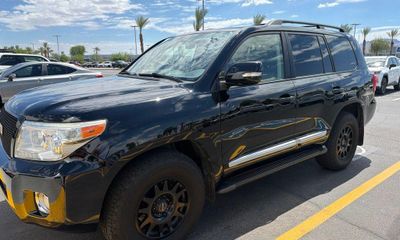 2015 Toyota Land Cruiser
