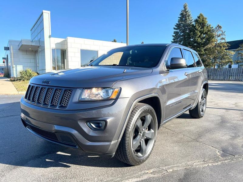 2015 Jeep Grand Cherokee — a typically priced live listing