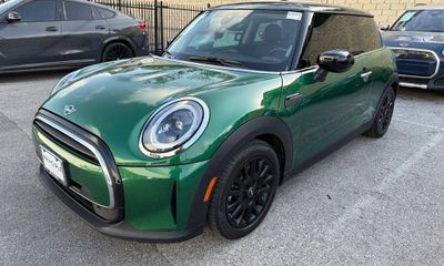 2024 Mini Hardtop Hatchback