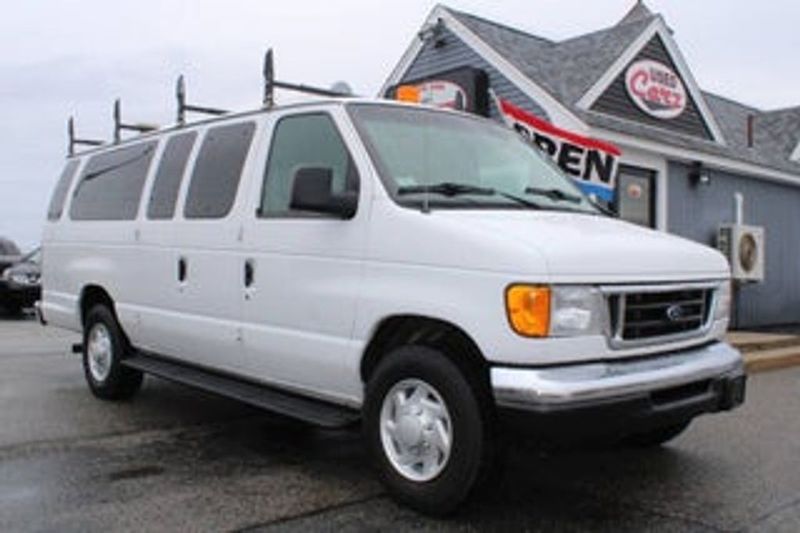 2003 Ford E 350 — a typically priced live listing
