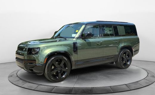 2026 Land Rover Defender 130 SE