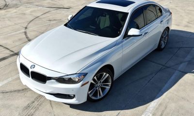 2017 BMW 330I SA
