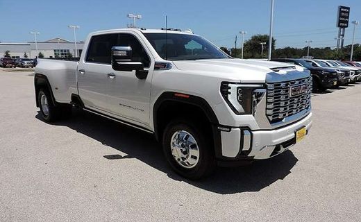 2024 GMC Sierra HD Denali