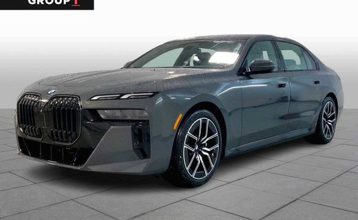 2026 BMW 740I