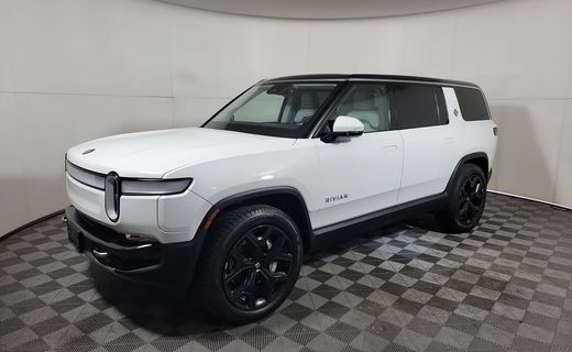 2024 Rivian R1S Adventure