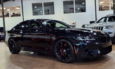 2022 BMW M5