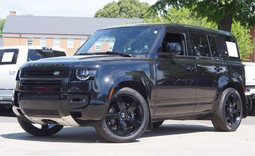2024 Land Rover Defender 110 V8