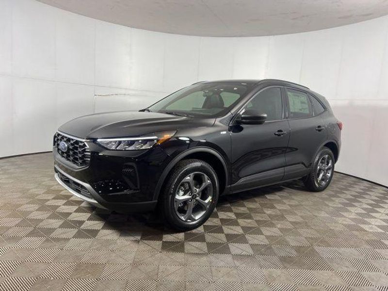 2026 Ford Escape — a typically priced live listing