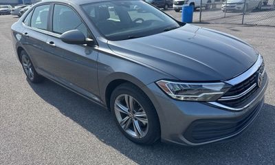 2024 Volkswagen Jetta SE AQ301 Trans