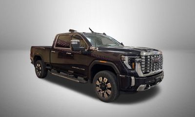 2024 GMC Sierra HD Denali