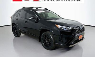 2023 Toyota RAV4 SE