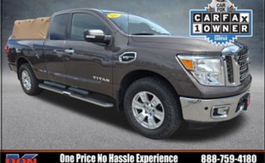 2015 Nissan Titan SV