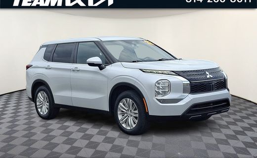 2022 Mitsubishi Outlander ES
