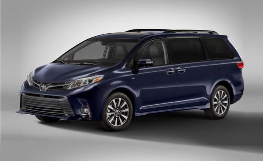 2020 Toyota Sienna XLE