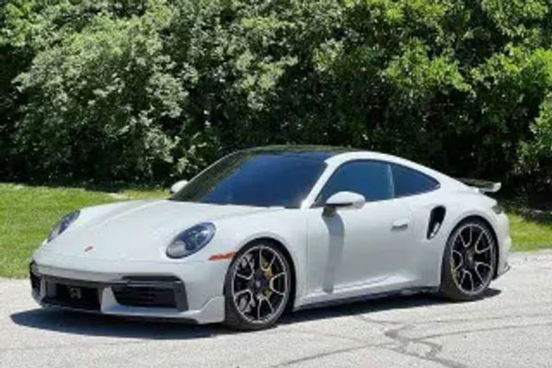 2022 Porsche 911 — a typically priced live listing