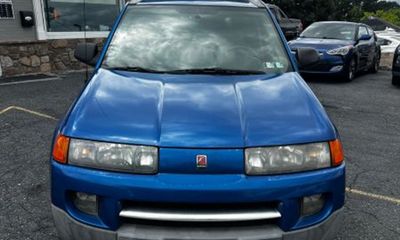 2004 Saturn VUE Base