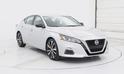 2020 Nissan Altima SR