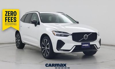 2024 Volvo XC60 Ultimate Dark