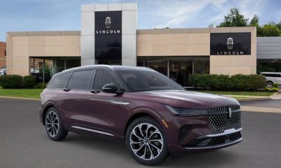 2024 Lincoln Nautilus Reserve